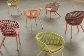 Chair 8 Tubular Outdoor Shell Chair